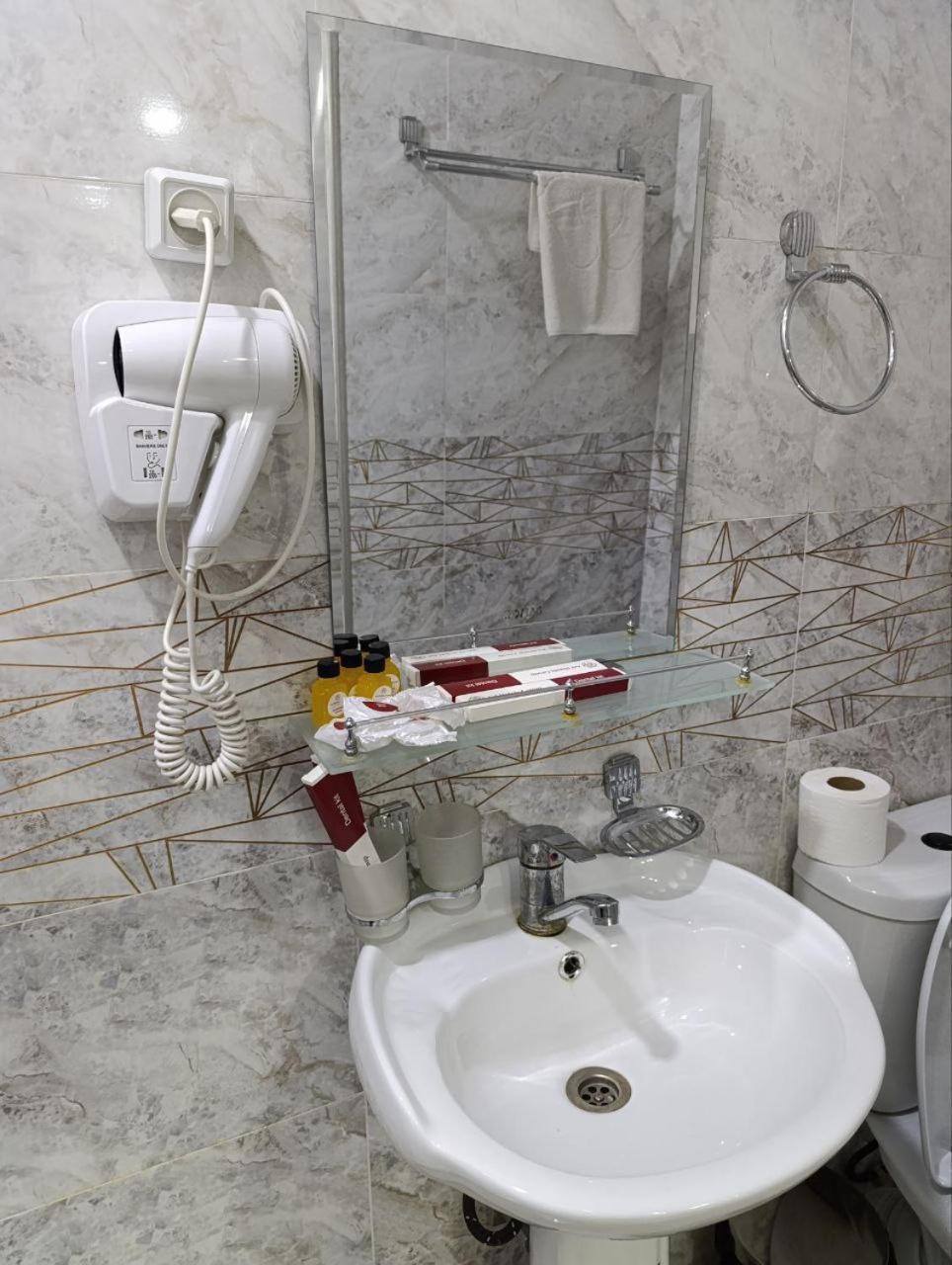 The Art Hotel طشقند المظهر الخارجي الصورة